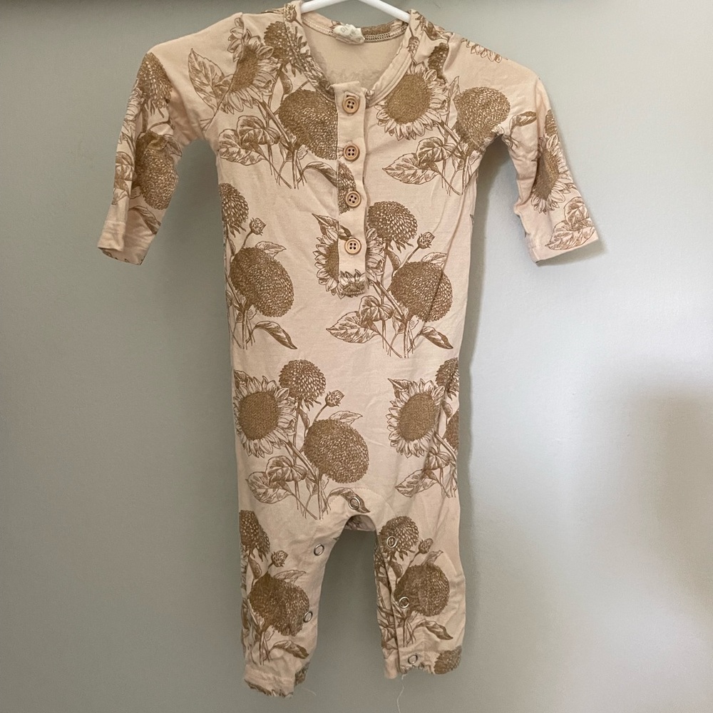 Kate Quinn Baby Romper // Size 0-3